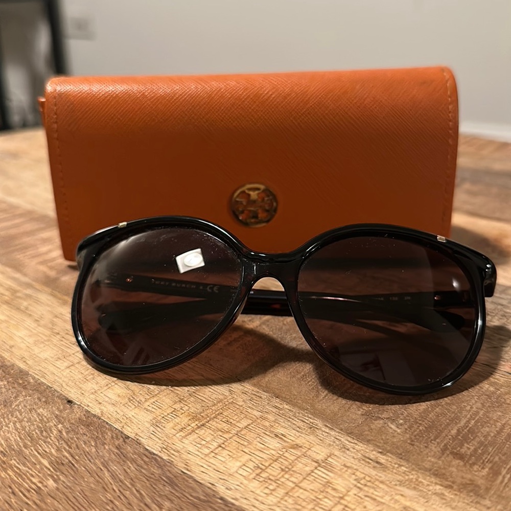 Tory burch sunglasses